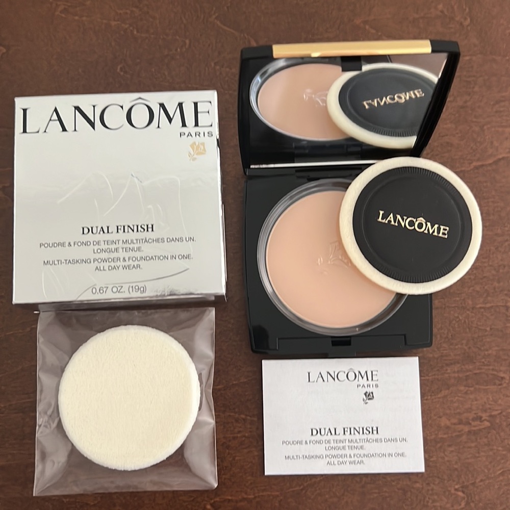 Lancôme DUAL FINISH Longwear Powder Foundation-Matte130 Porcelaine D'Ivoire( N) - Picture 3 of 5